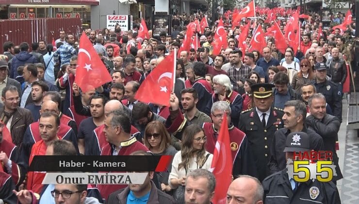 SAMSUN’DA BİNLERCE KİŞİ ÇANAKKALE ŞEHİTLERİ İÇİN YÜRÜDÜ
