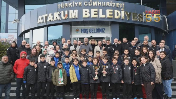 Atakum’da Şampiyonlara Coşkulu Karşılama
