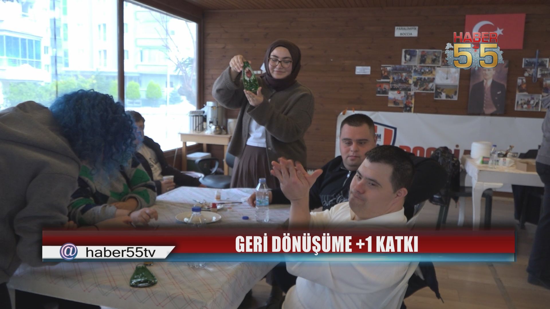 Cam şişeler sanata dönüştü: Atakum’da özel öğrencilerden ilham veren proje