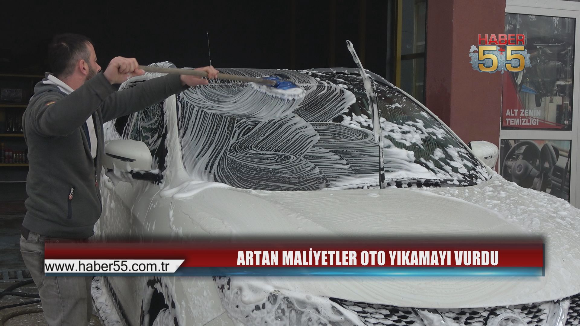 Araç Yıkatmak Artık Cep Yakıyor: Vatandaş Süngeri Eline Aldı